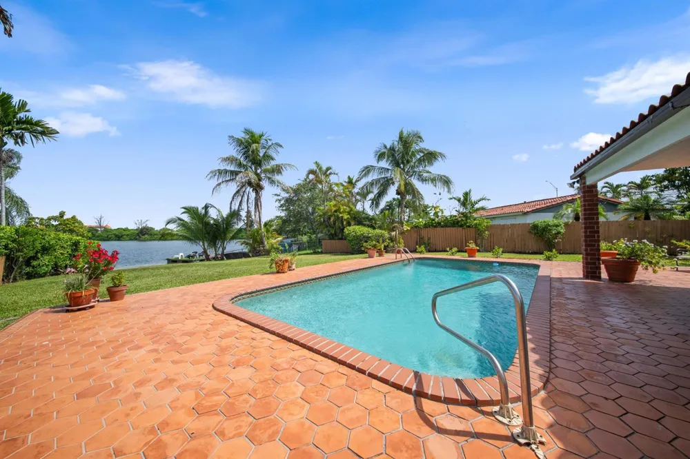 1110 SW 97TH AVENUE Miami, FL 33174