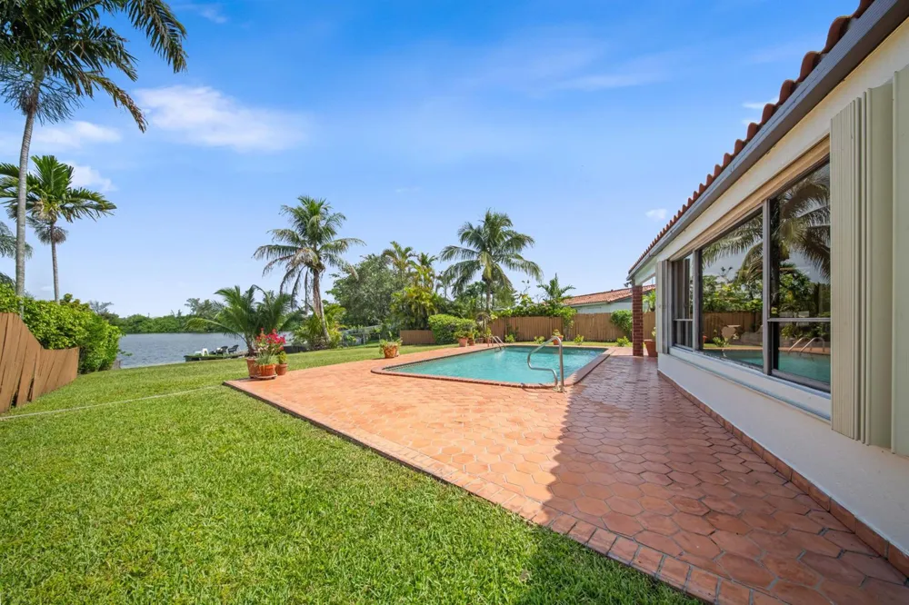 1110 SW 97TH AVENUE Miami, FL 33174