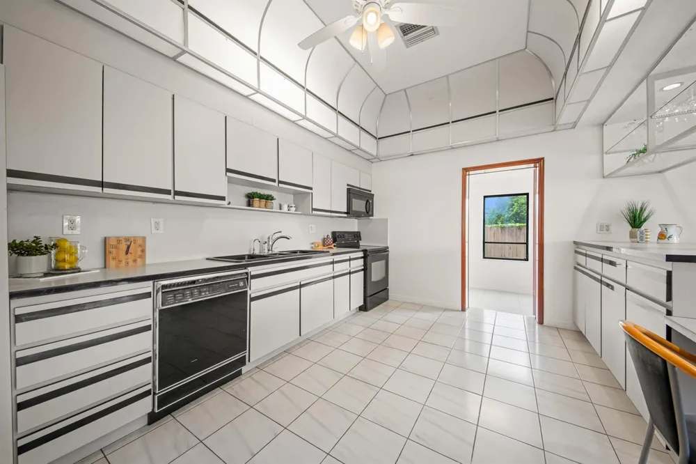 1110 SW 97TH AVENUE Miami, FL 33174