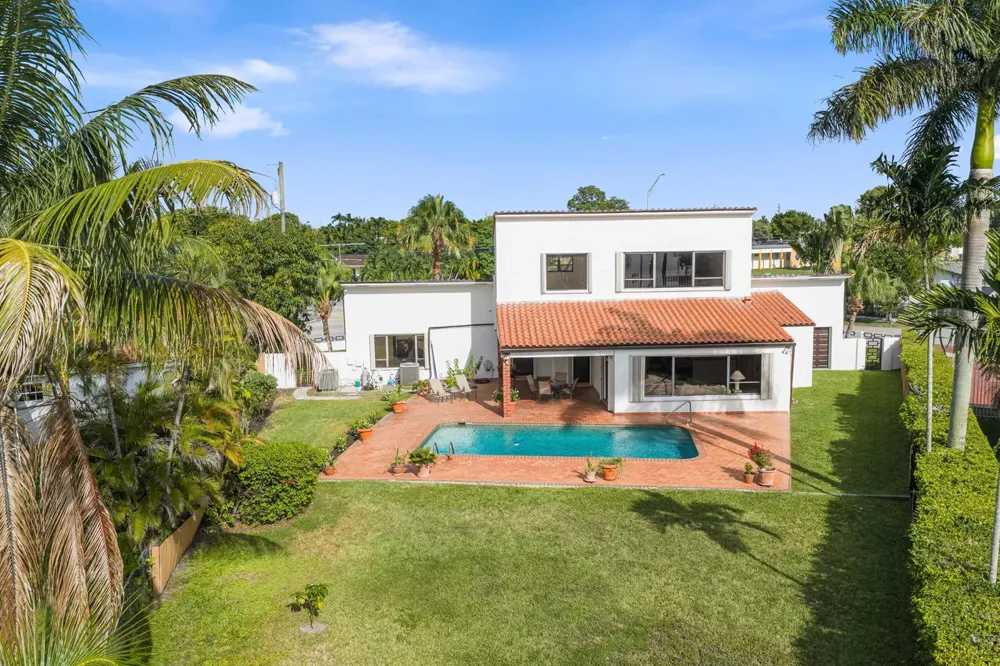 1110 SW 97TH AVENUE Miami, FL 33174