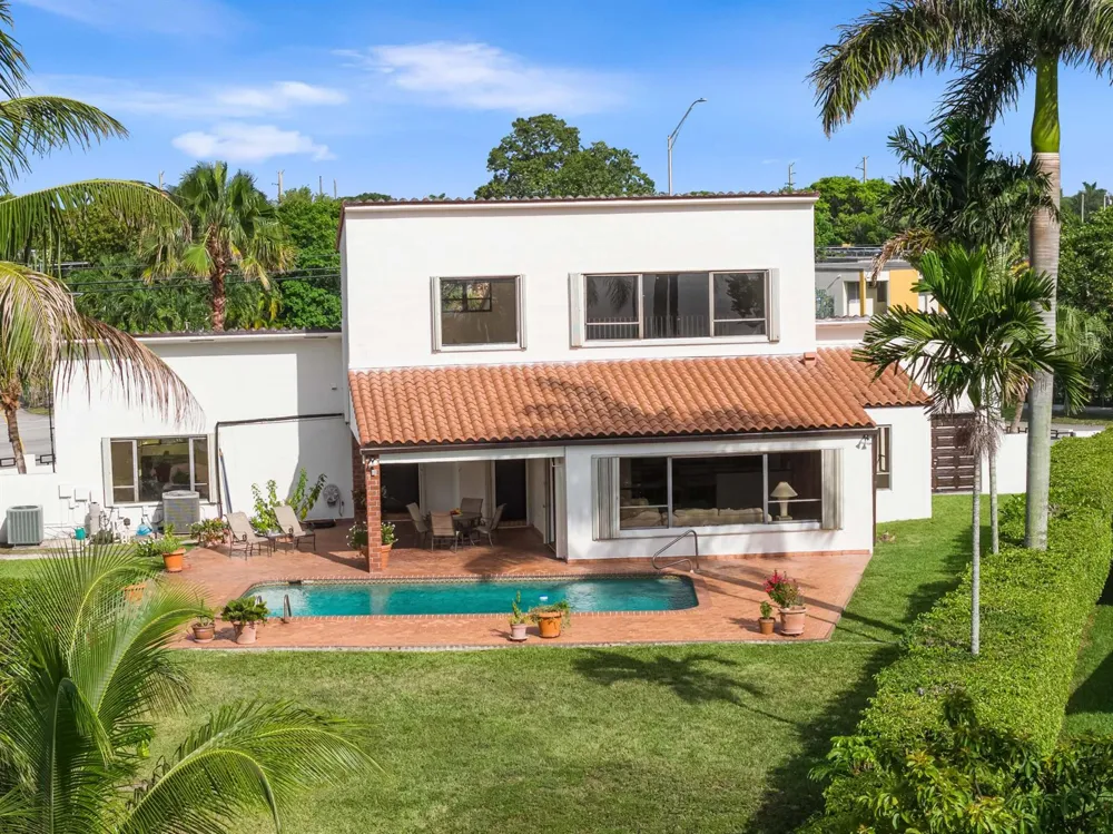 1110 SW 97TH AVENUE Miami, FL 33174