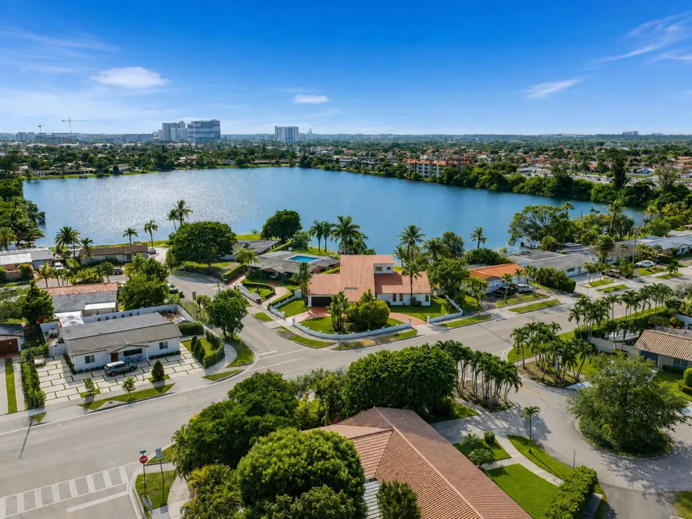 1110 SW 97TH AVENUE Miami, FL 33174