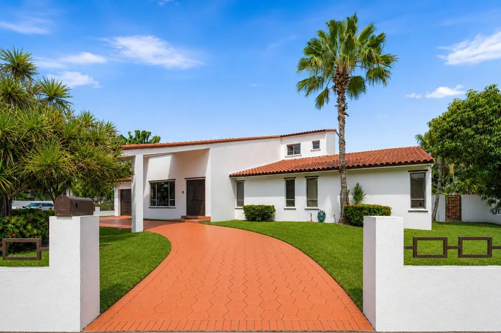 1110 SW 97TH AVENUE Miami, FL 33174