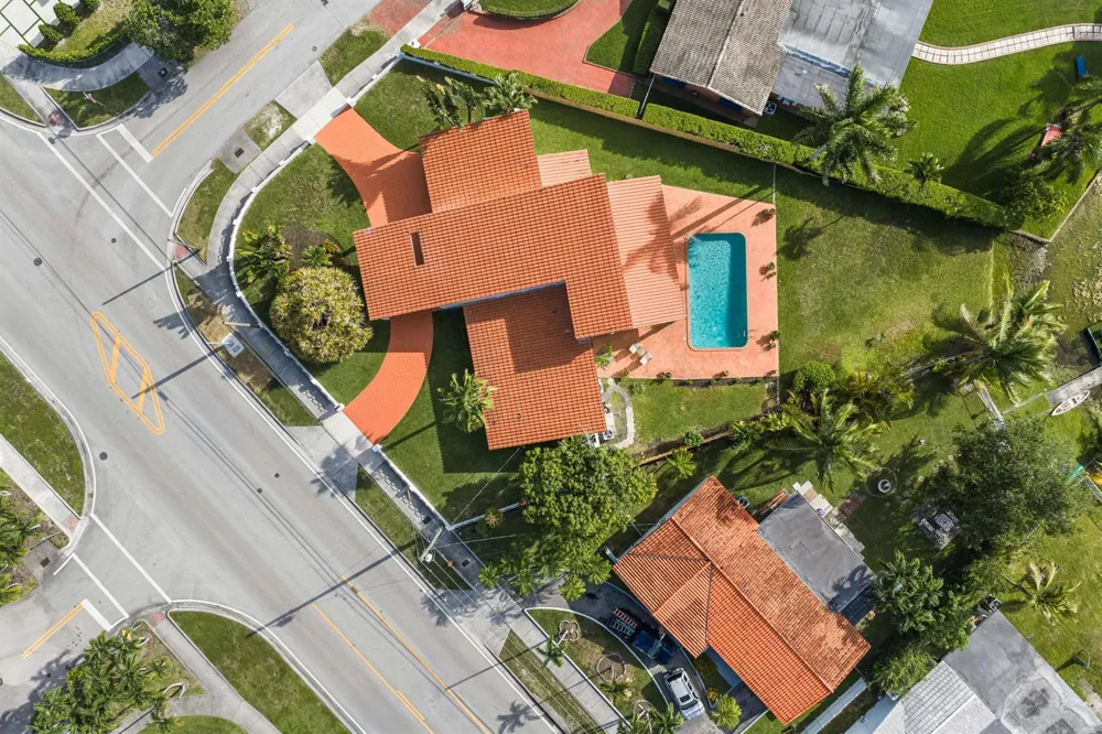 1110 SW 97TH AVENUE Miami, FL 33174
