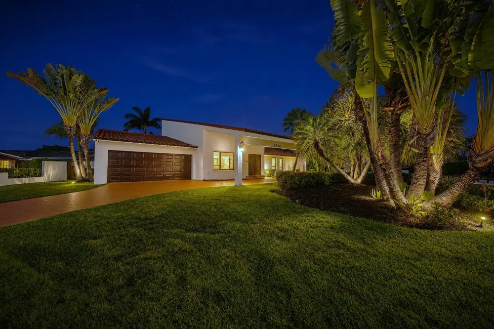1110 SW 97TH AVENUE Miami, FL 33174