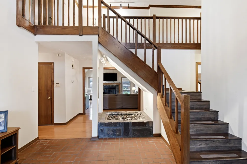 8717 S College Place Tulsa, OK 74137