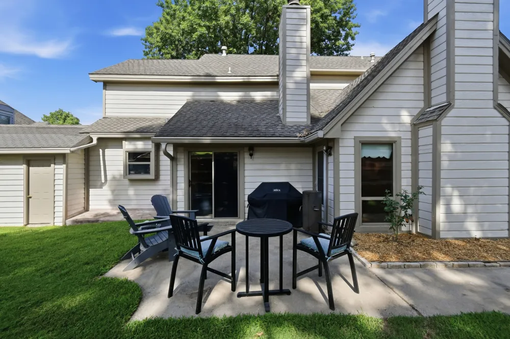 8717 S College Place Tulsa, OK 74137