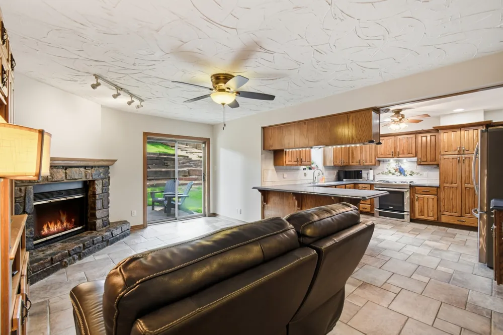 8717 S College Place Tulsa, OK 74137