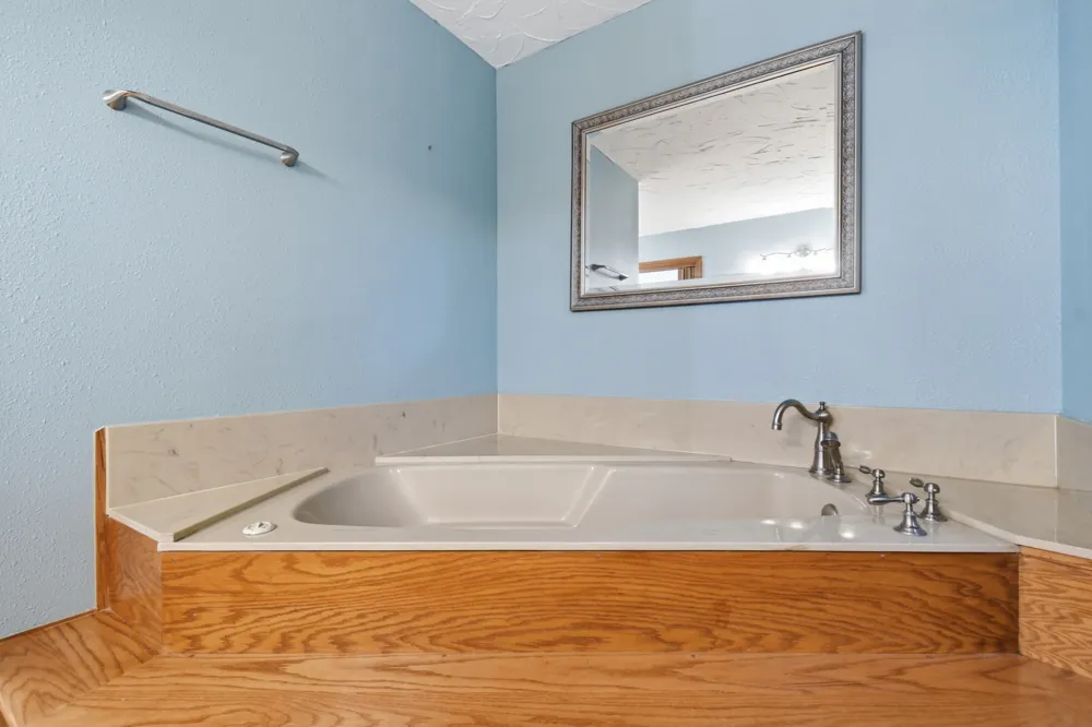 8717 S College Place Tulsa, OK 74137