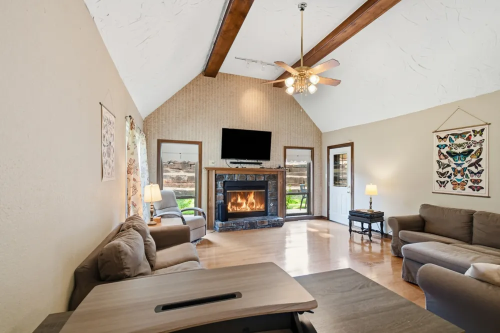 8717 S College Place Tulsa, OK 74137