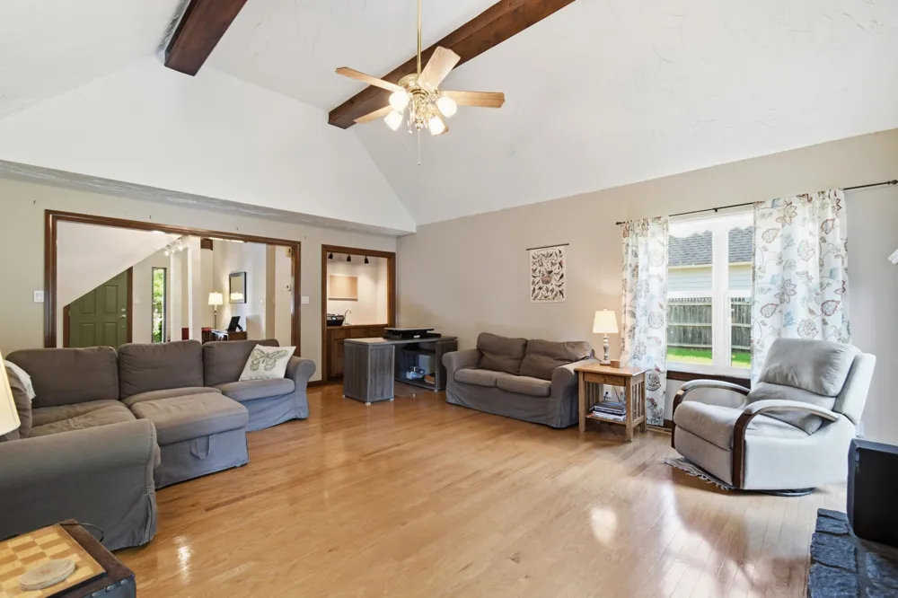 8717 S College Place Tulsa, OK 74137