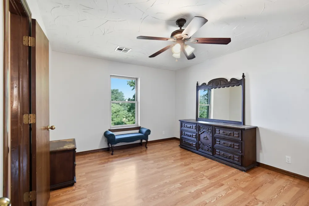 8717 S College Place Tulsa, OK 74137