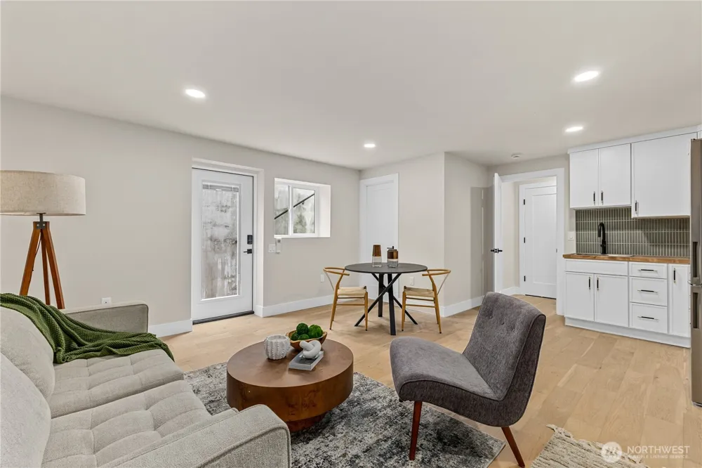 11709 Roosevelt Way NE Seattle, WA 98125