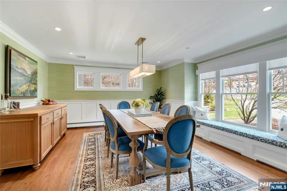 7 Deerhill Drive Ho-Ho-Kus, NJ 07423