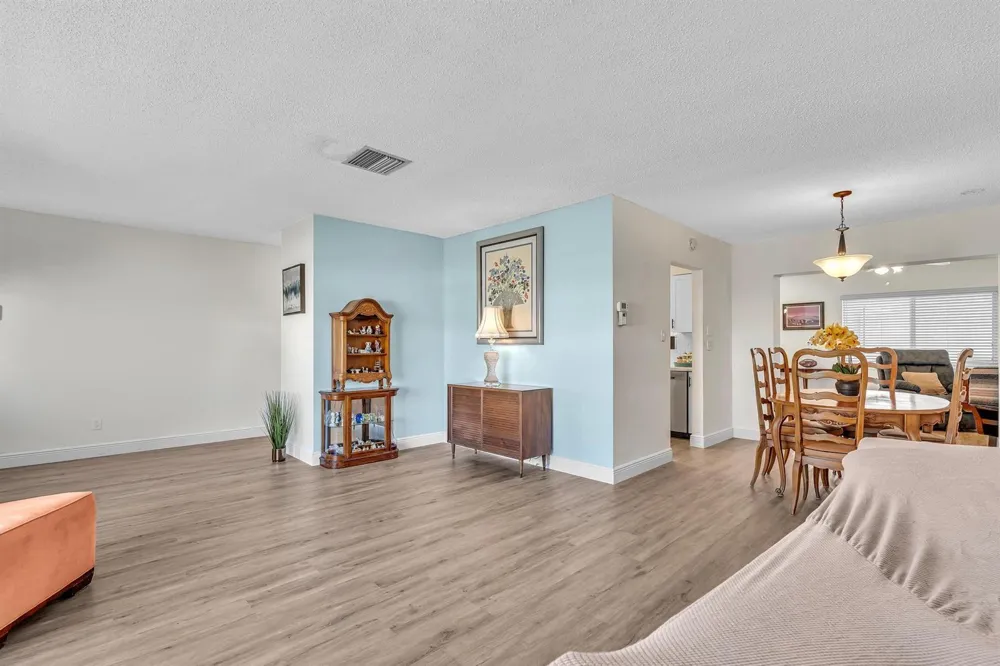 7500 NW 73rd Avenue Tamarac, FL 33321