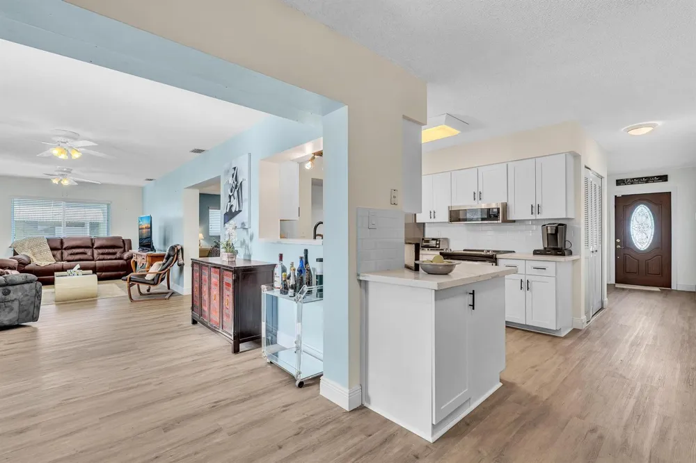 7500 NW 73rd Avenue Tamarac, FL 33321
