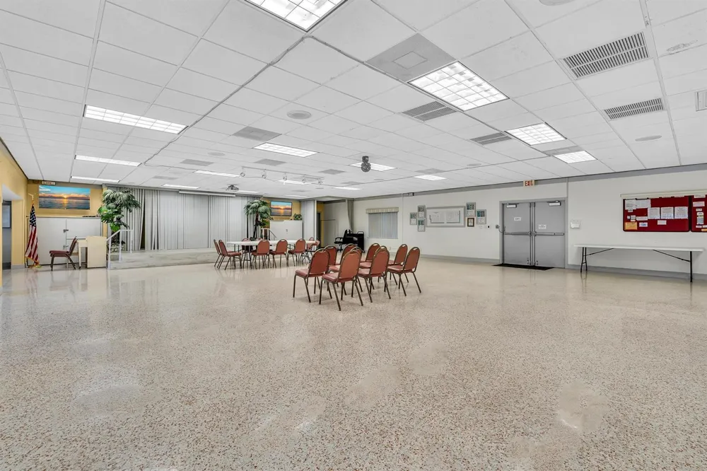 7500 NW 73rd Avenue Tamarac, FL 33321