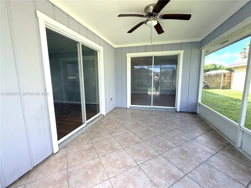 430 SW 14th Pl SW Vero Beach, FL 32962