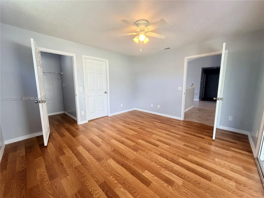 430 SW 14th Pl SW Vero Beach, FL 32962