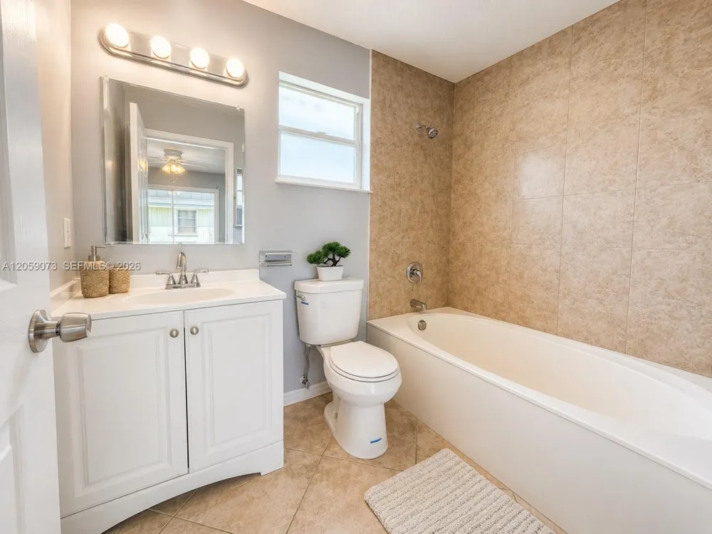 430 SW 14th Pl SW Vero Beach, FL 32962
