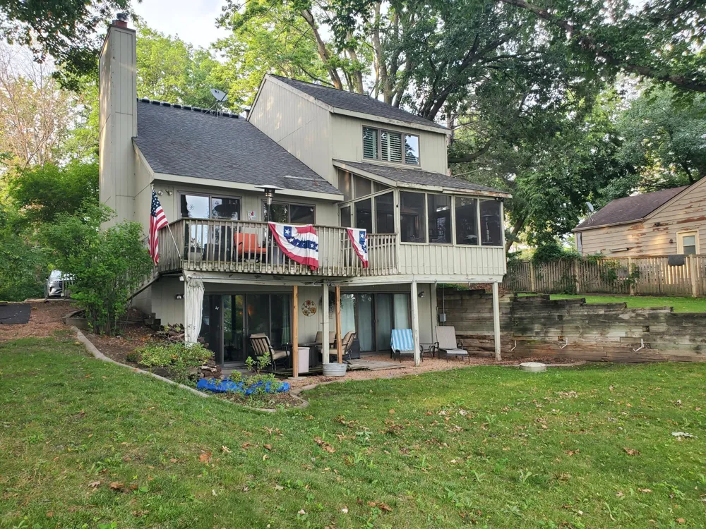 24150 E Cedar Lake Drive New Prague, MN 56071