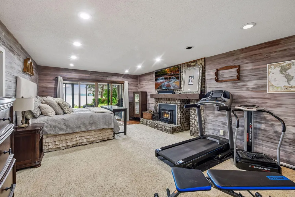 24150 E Cedar Lake Drive New Prague, MN 56071