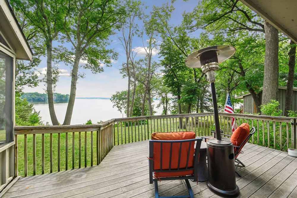 24150 E Cedar Lake Drive New Prague, MN 56071