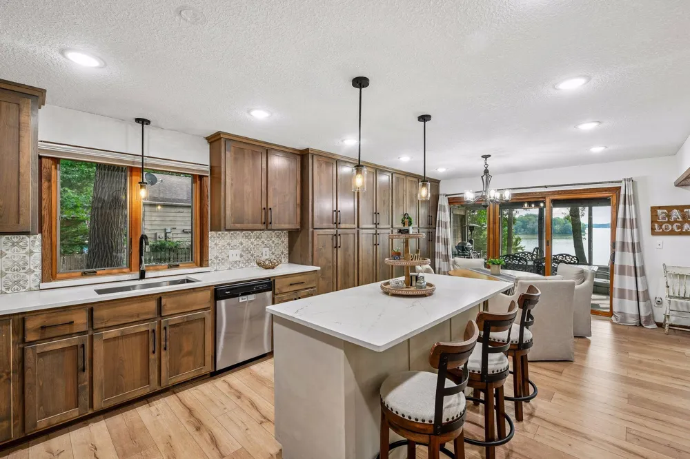 24150 E Cedar Lake Drive New Prague, MN 56071