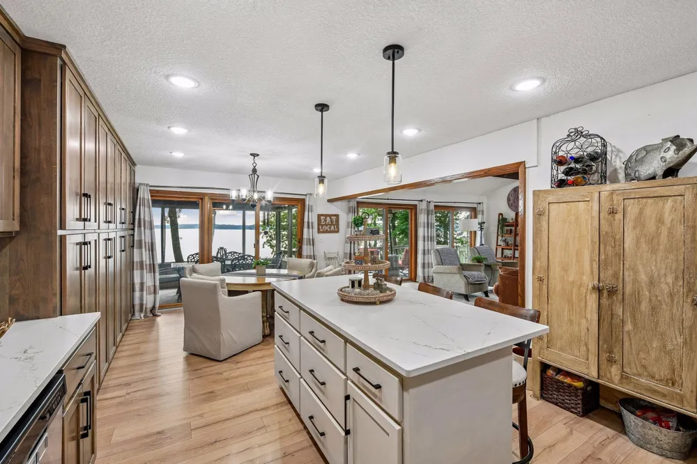 24150 E Cedar Lake Drive New Prague, MN 56071