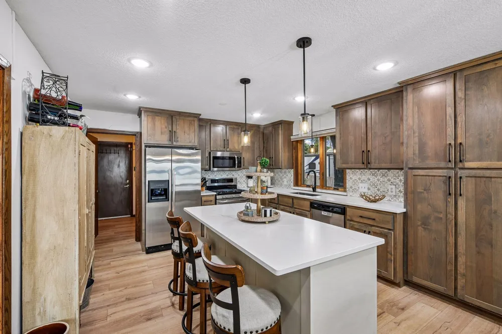 24150 E Cedar Lake Drive New Prague, MN 56071