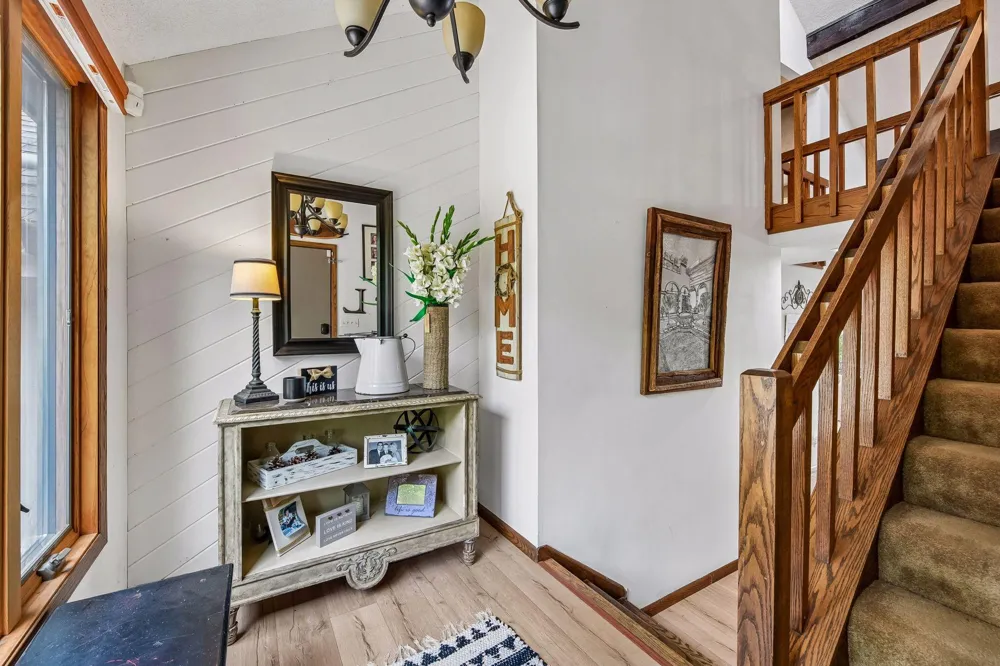24150 E Cedar Lake Drive New Prague, MN 56071