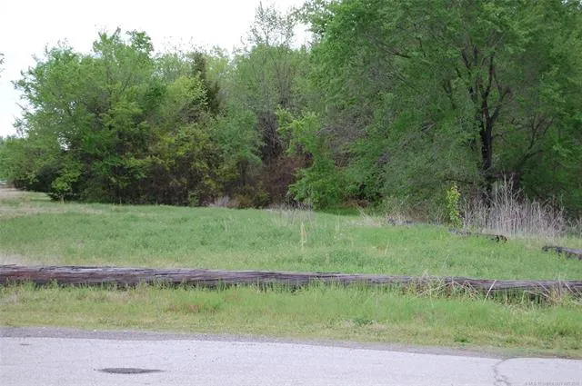 B STREET Henryetta, OK 74437