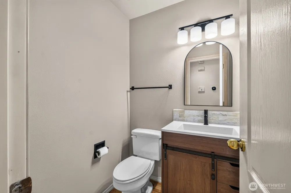 3516 97th Avenue E Edgewood, WA 98371