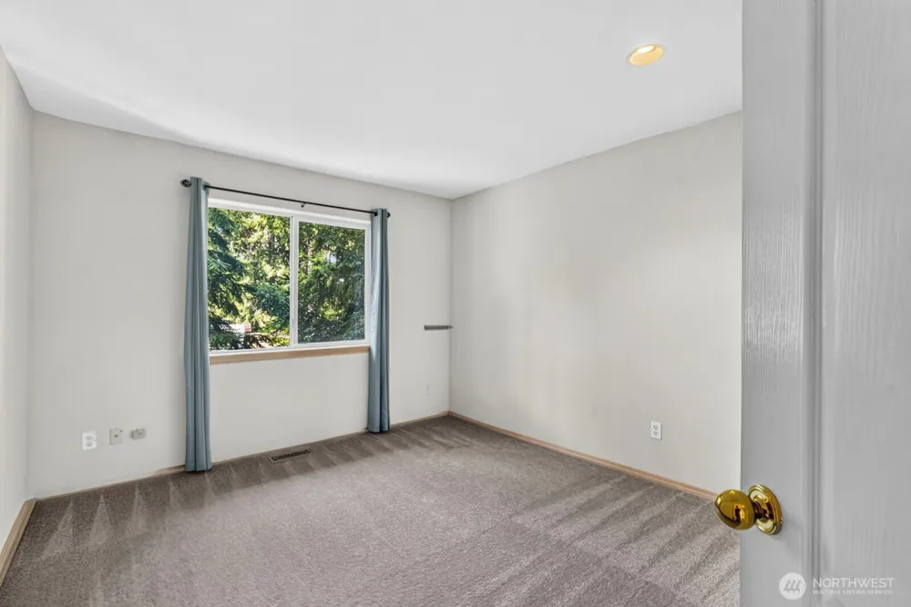 3516 97th Avenue E Edgewood, WA 98371