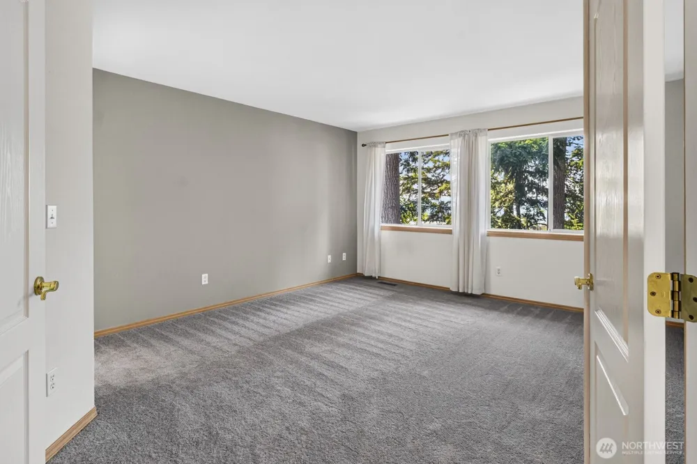 3516 97th Avenue E Edgewood, WA 98371