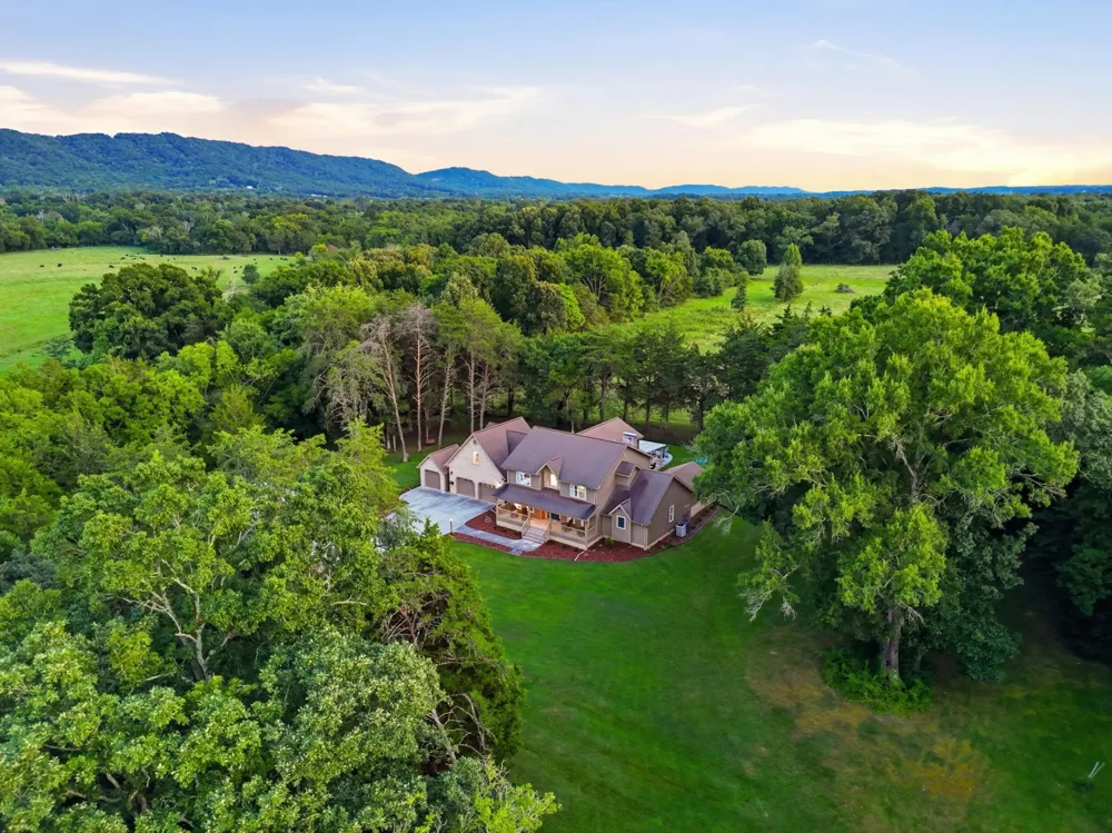 7914 Mahan Gap Road Ooltewah, TN 37363