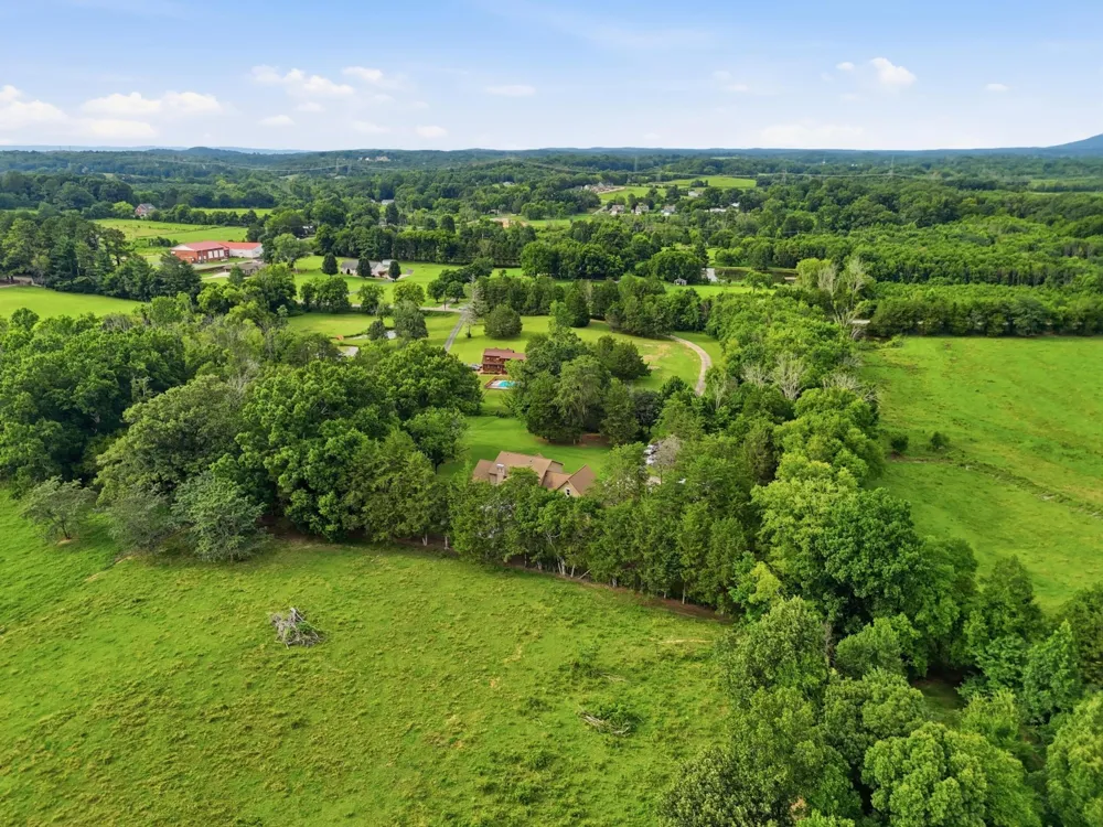 7914 Mahan Gap Road Ooltewah, TN 37363