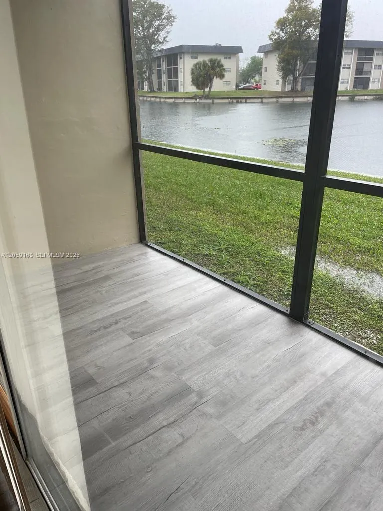 120 Royal Park Dr #2D Oakland Park, FL 33309