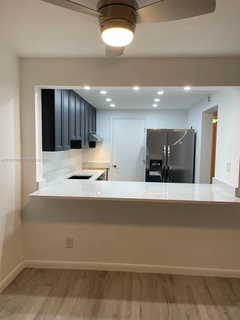 120 Royal Park Dr #2D Oakland Park, FL 33309