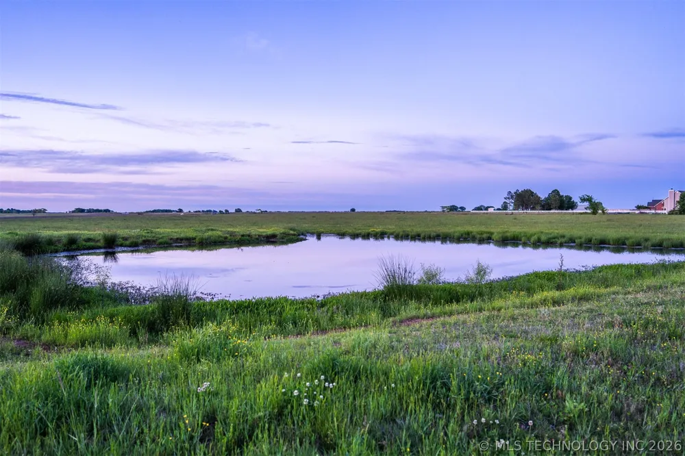 15 E 450 ROAD Pryor, OK 74361