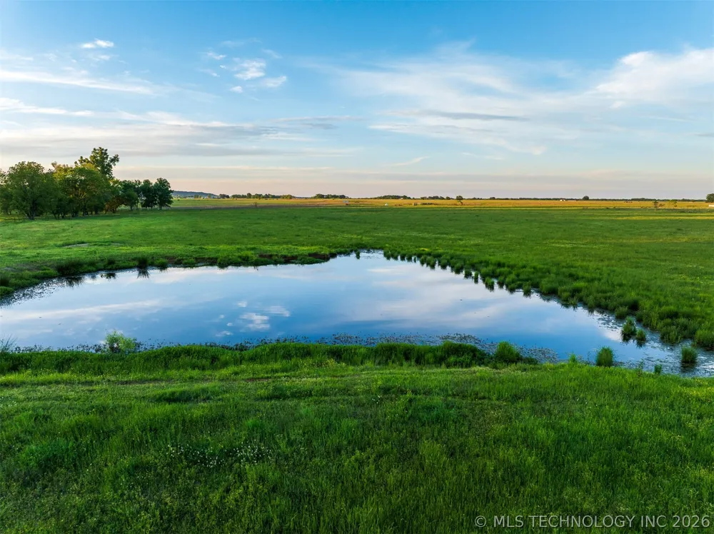 15 E 450 ROAD Pryor, OK 74361