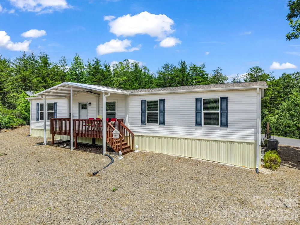 1110 Laughter Road Mill Spring, NC 28756