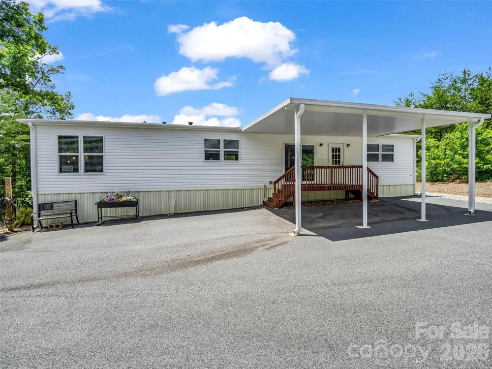 1110 Laughter Road Mill Spring, NC 28756