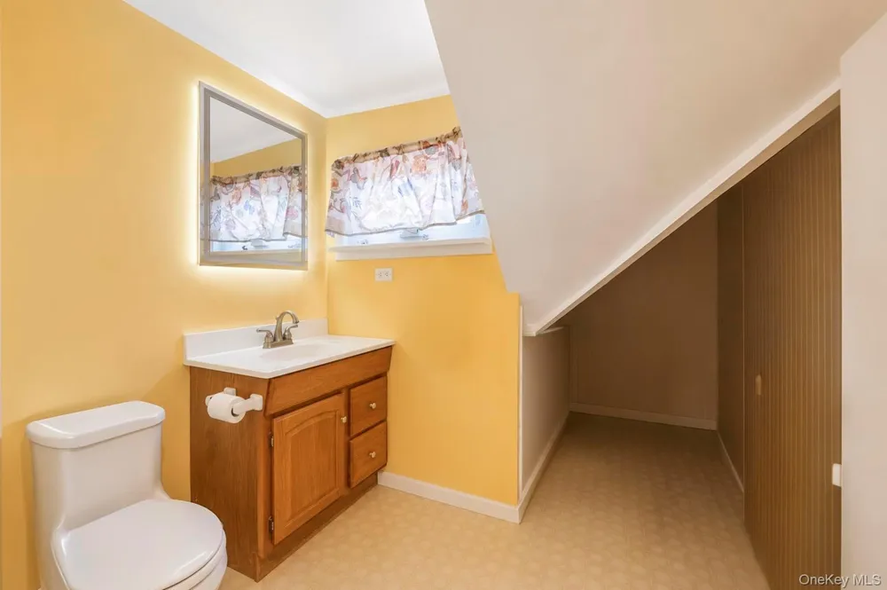 359 Roosevelt Avenue Freeport, NY 11520