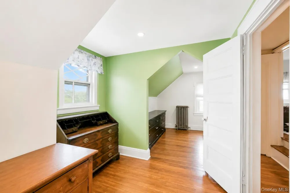 359 Roosevelt Avenue Freeport, NY 11520