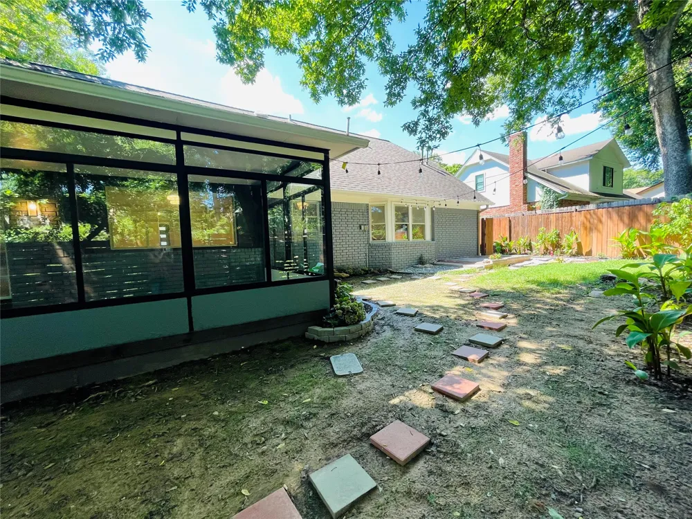 7713 S Glenwood Court Broken Arrow, OK 74011