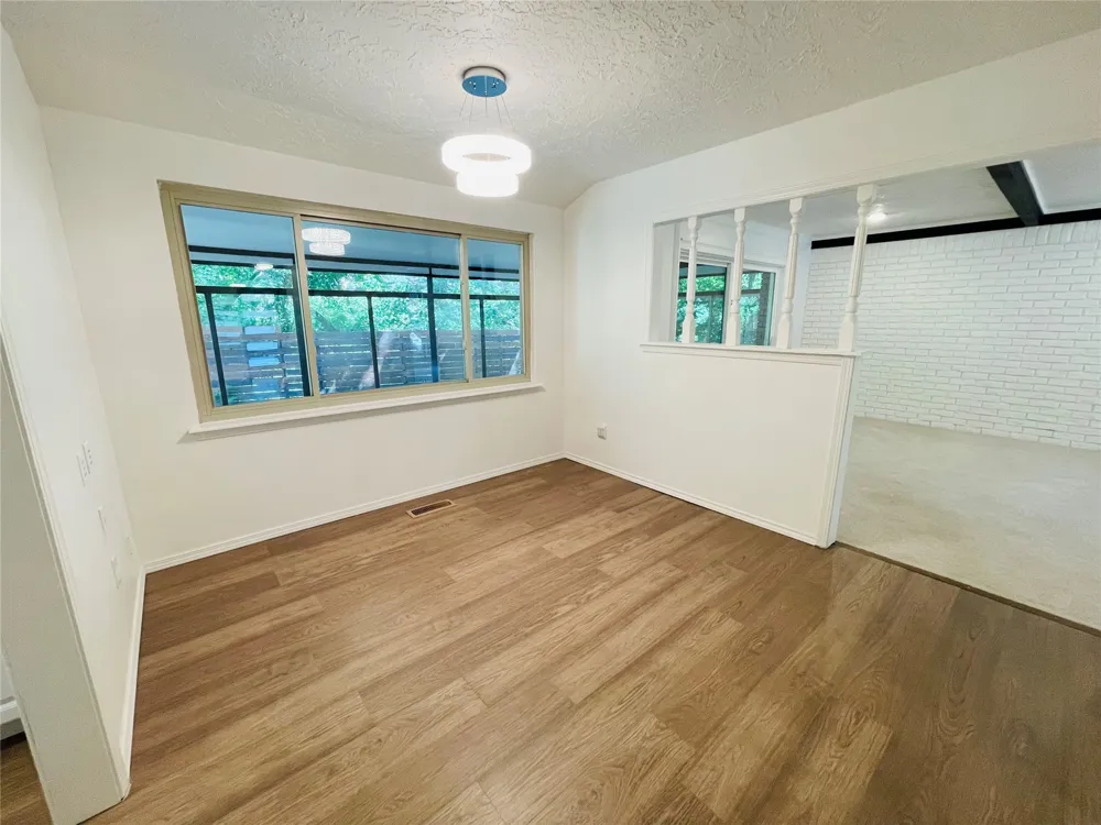 7713 S Glenwood Court Broken Arrow, OK 74011