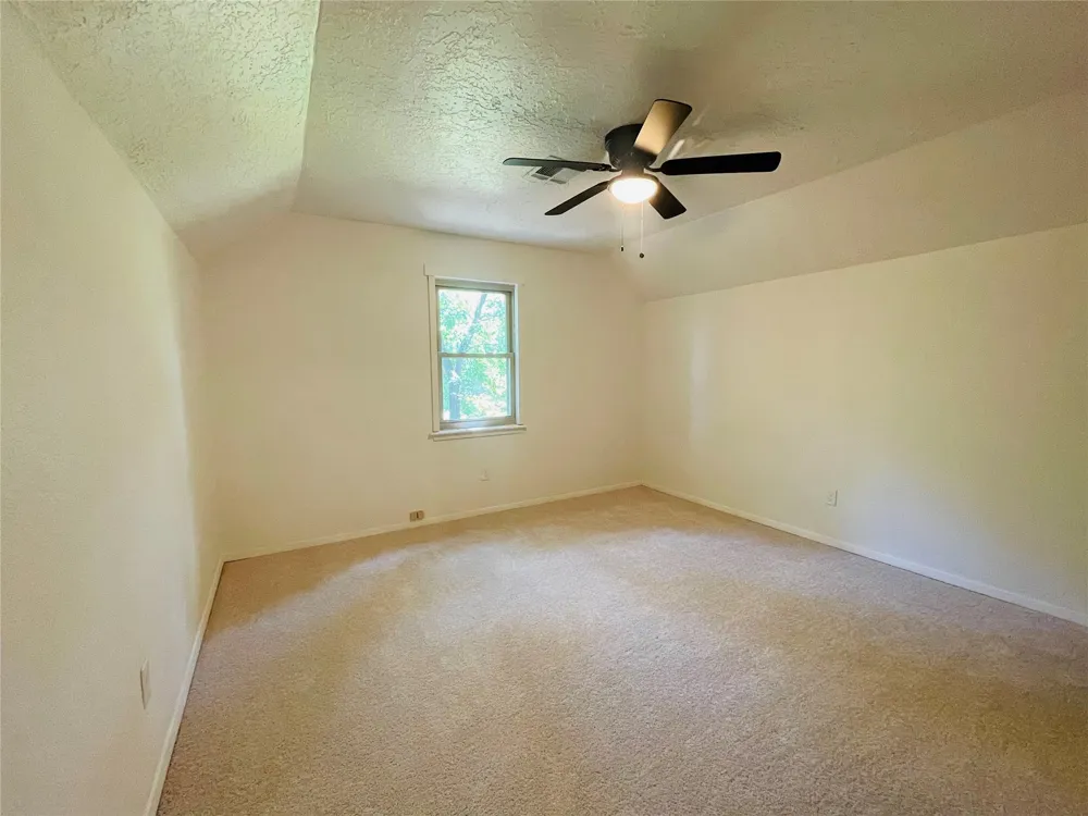 7713 S Glenwood Court Broken Arrow, OK 74011