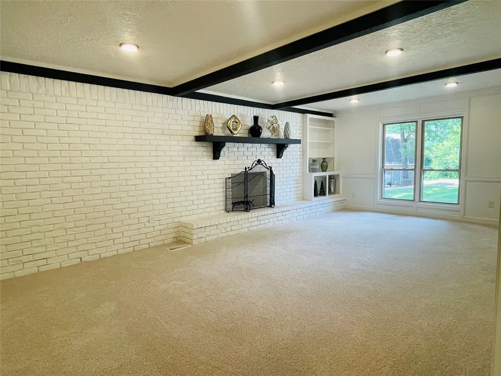 7713 S Glenwood Court Broken Arrow, OK 74011