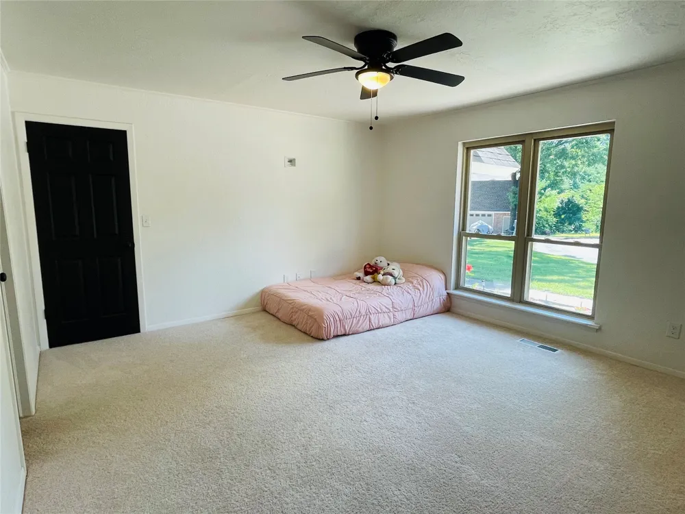 7713 S Glenwood Court Broken Arrow, OK 74011